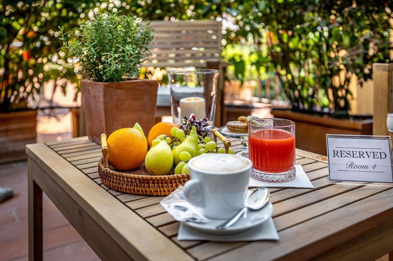 Hotel Ungherese Small Luxury Hotel Firenze Esterno foto