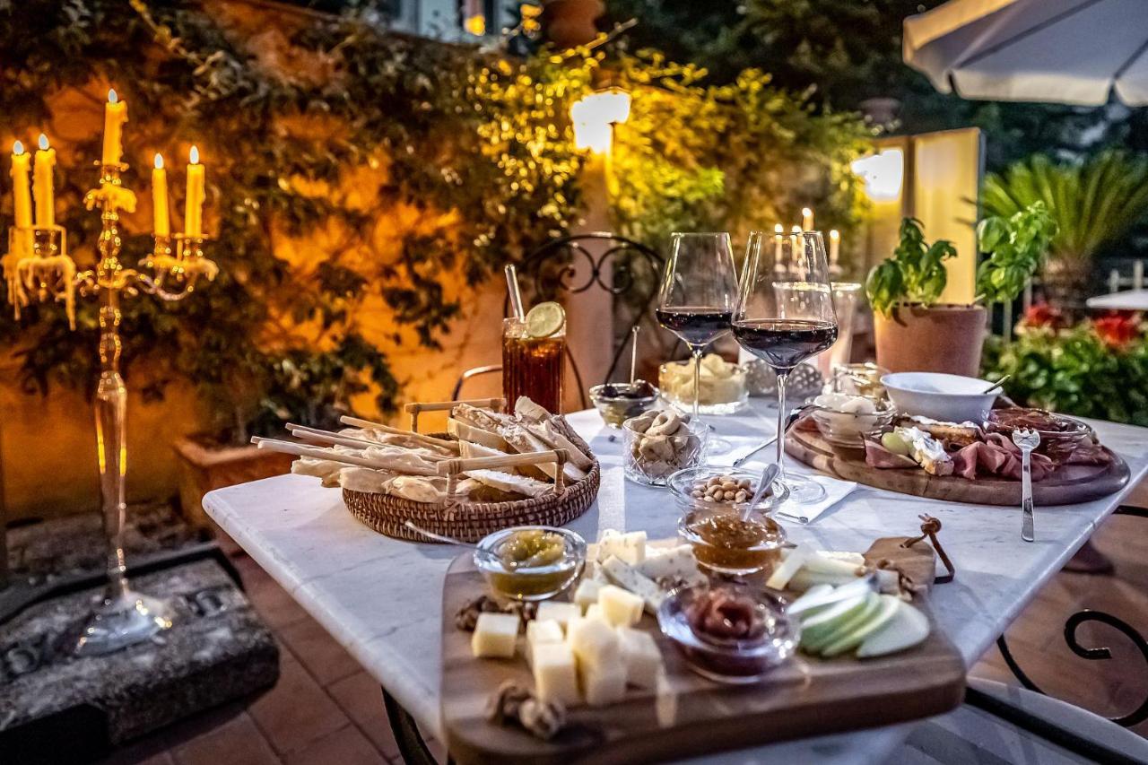 Hotel Ungherese Small Luxury Hotel Firenze Esterno foto