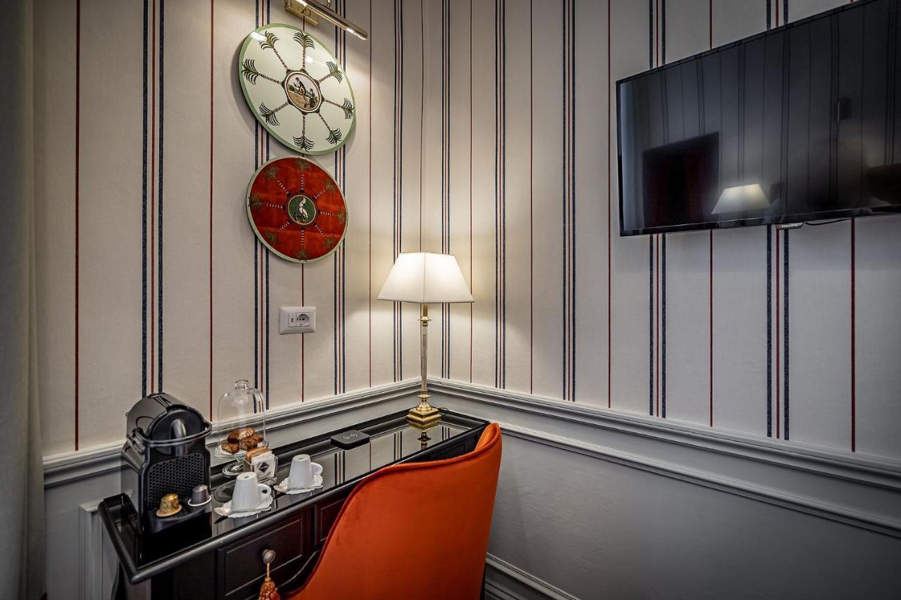 Hotel Ungherese Small Luxury Hotel Firenze Esterno foto
